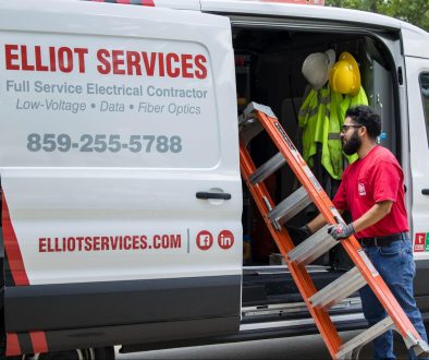 elliot services truck tech